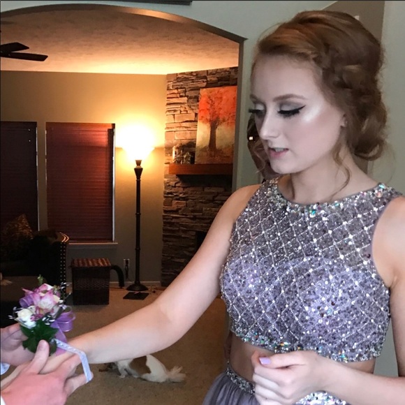 Light purple 2-piece prom dress - Picture 7 of 7